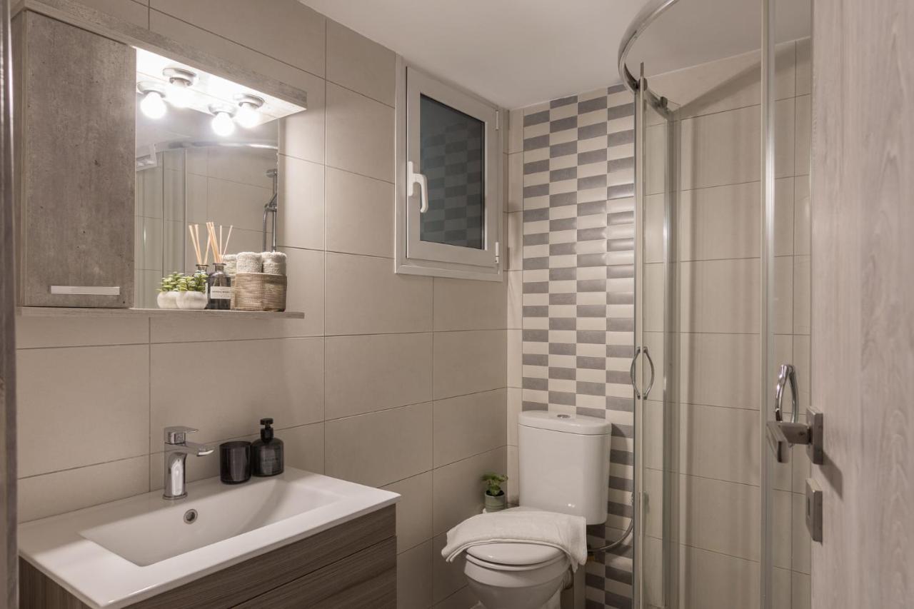 Spacious 2 Bedroom Apartment In Koukaki Athen Exterior foto